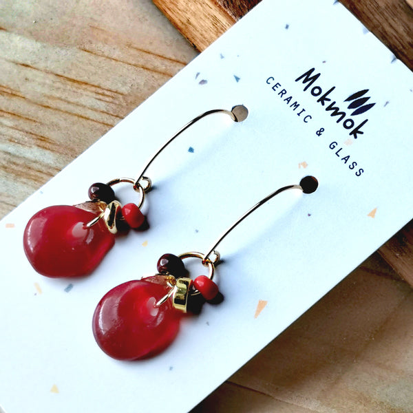 Boucles d'oreilles verre rouge