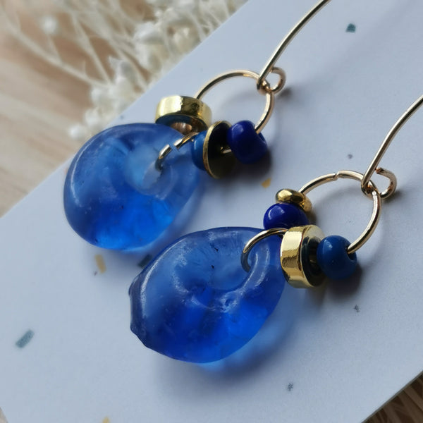 Boucles d'oreilles verre bleu
