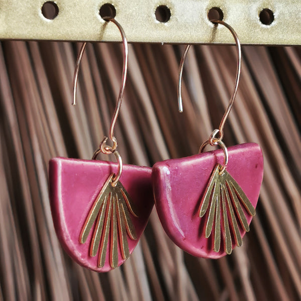 Boucles d'oreilles demi cercles carmin