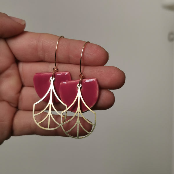 Boucles d'oreilles demi cercles framboise