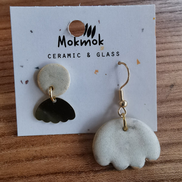 Boucles d'oreilles dépareillés