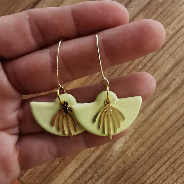 Boucles d'oreilles navettes jaunes