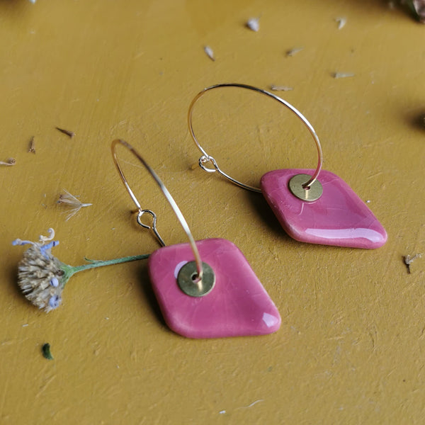 Boucles d'oreilles losanges framboise