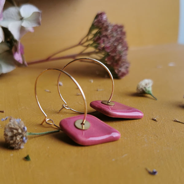 Boucles d'oreilles losanges framboise