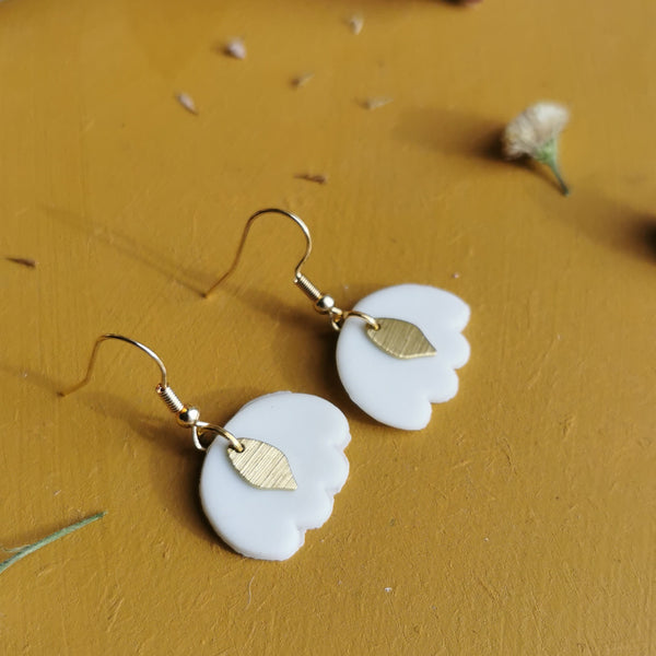 Boucles d'oreilles papillons blancs
