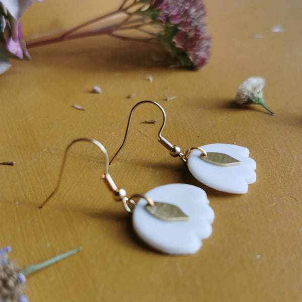 Boucles d'oreilles papillons blancs