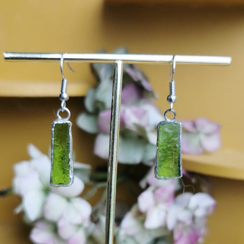 Boucles d'oreilles en verre pistache